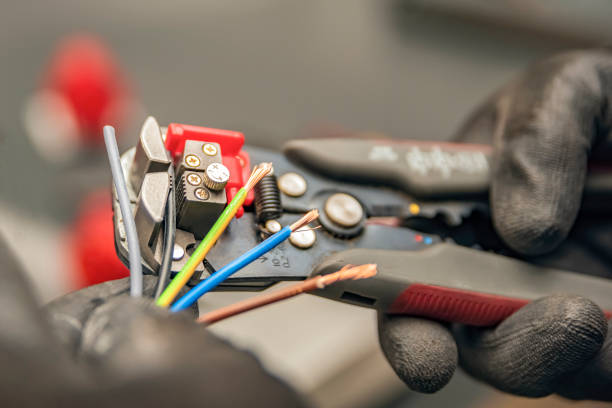 Best Emergency Electrical Repair  in Janesville, MN